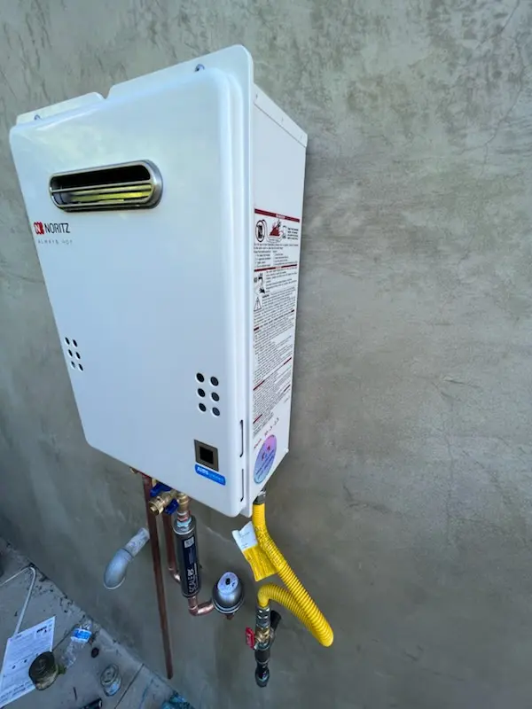 Tankless water heater installation for Snoqualmie homes